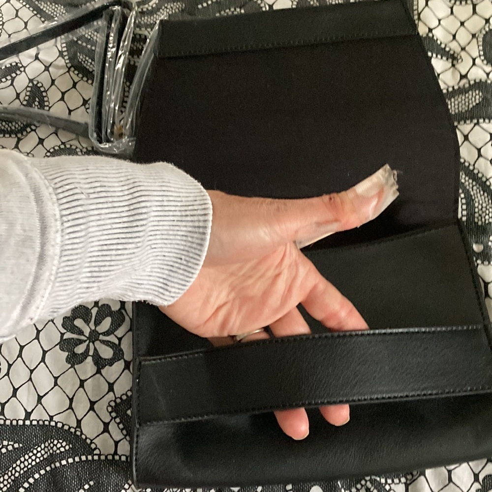 Purse - Picture 4 of 6